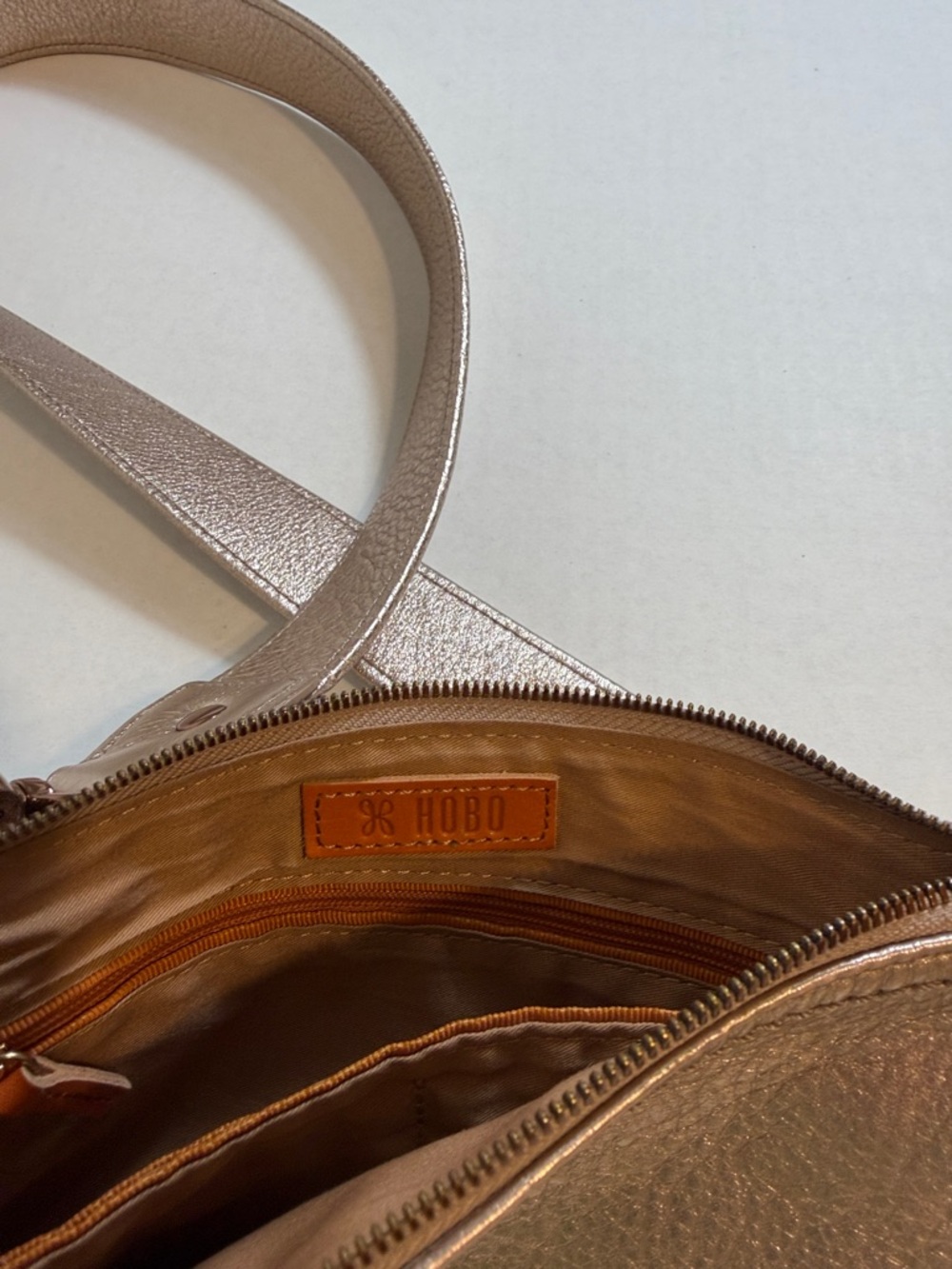 HOBO Darcy Leather Crossbody Bag - Picture 6 of 11